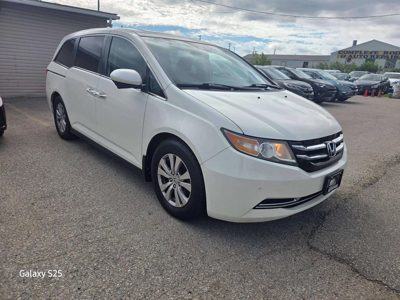 2017 Honda Odyssey EX-L Photo