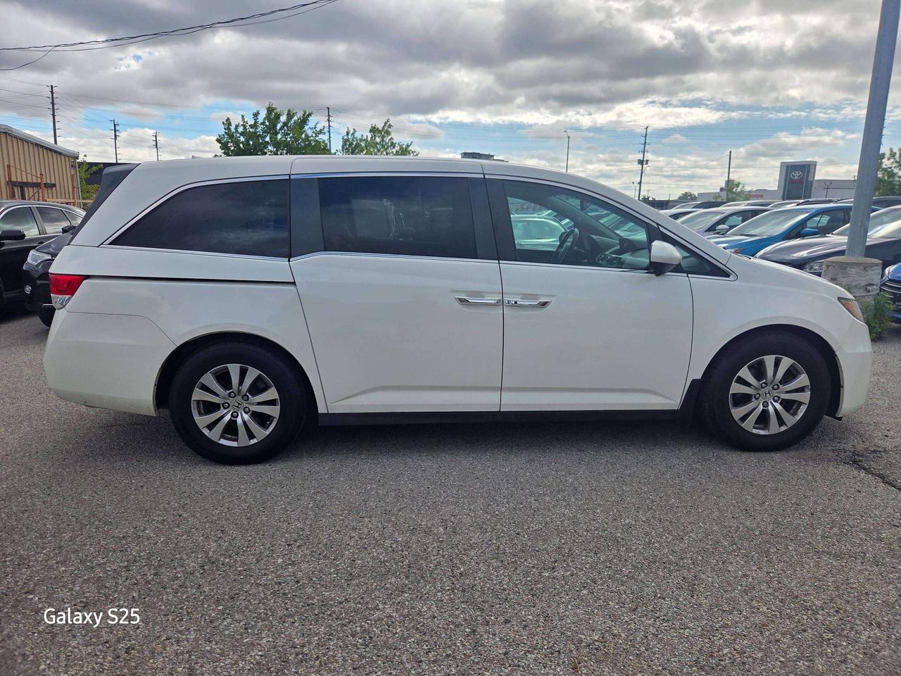 2017 Honda Odyssey EX-L Photo
