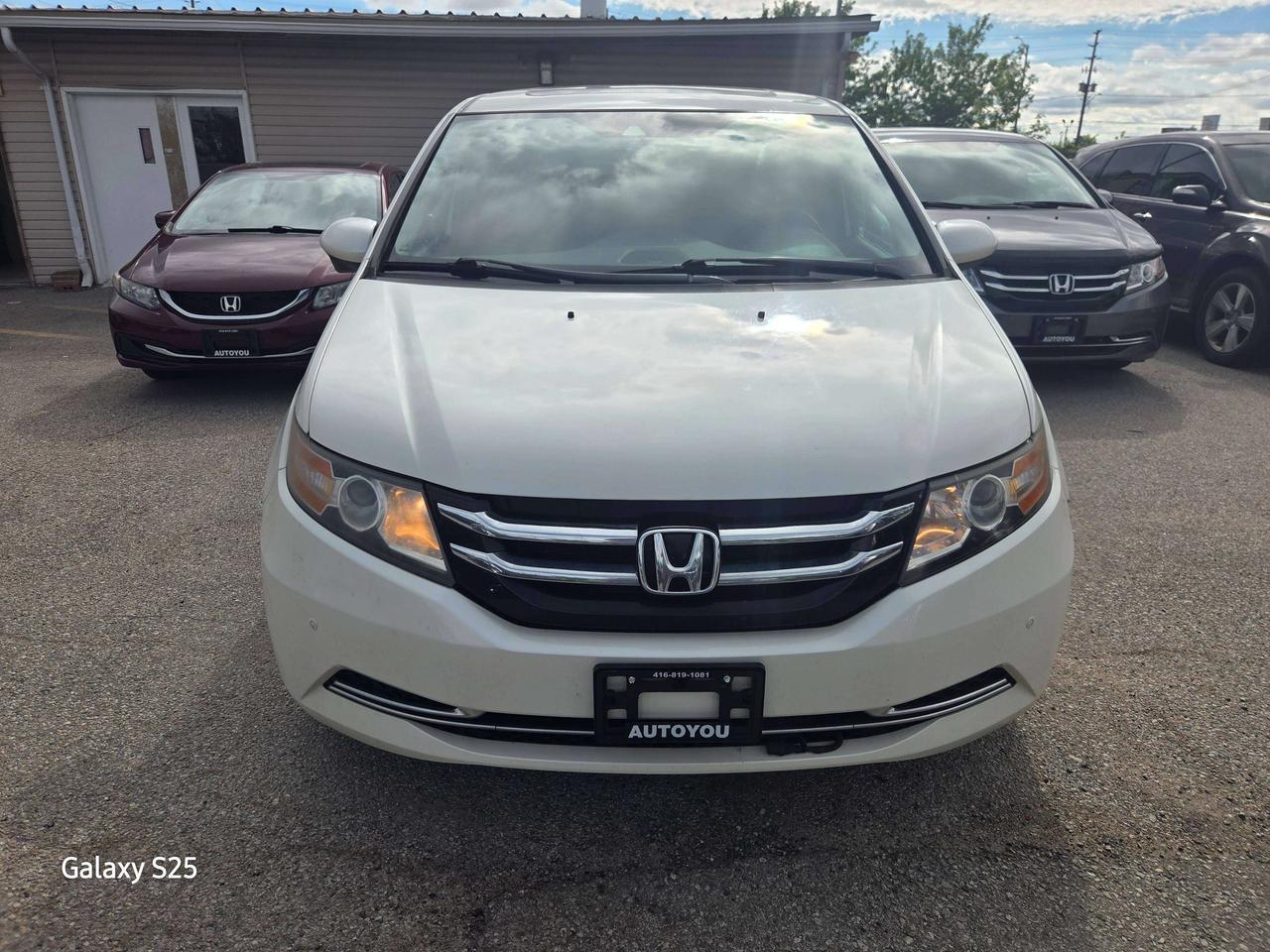 2017 Honda Odyssey EX-L Photo5