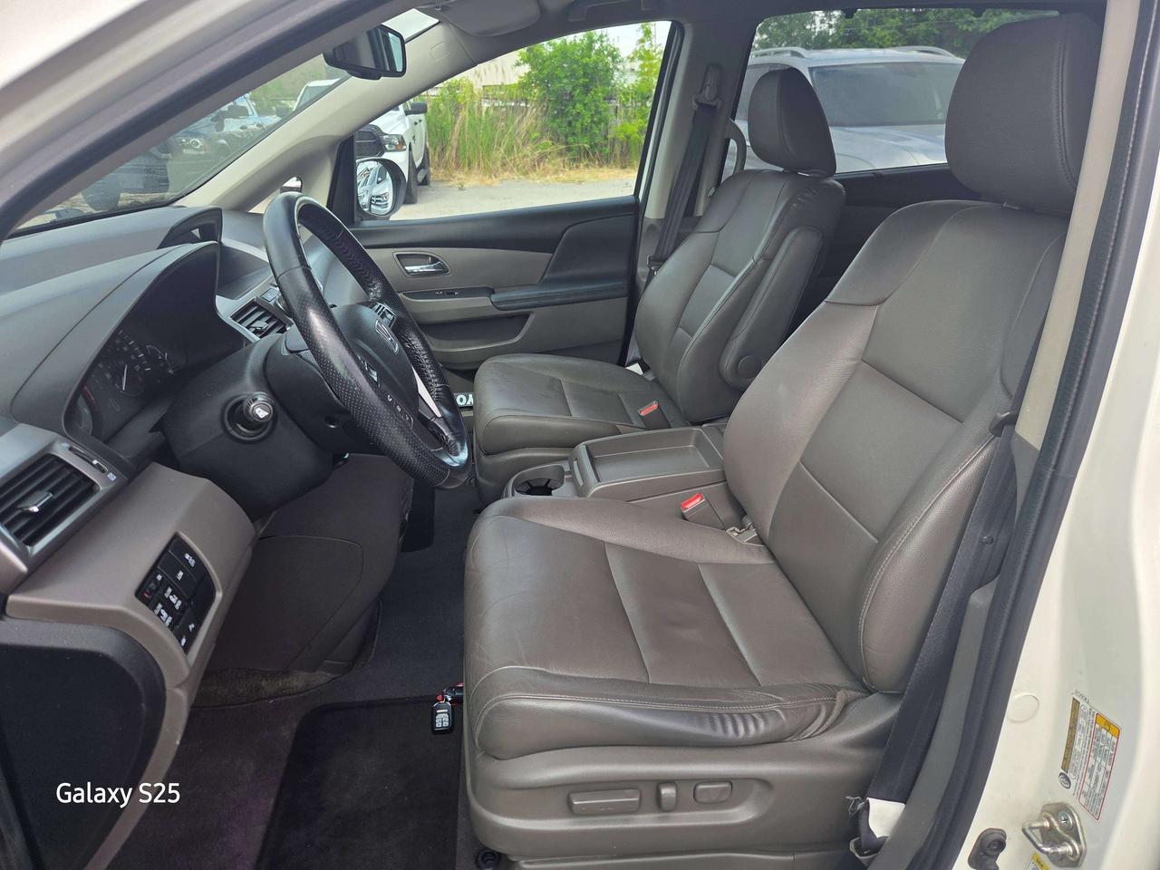 2017 Honda Odyssey EX-L Photo