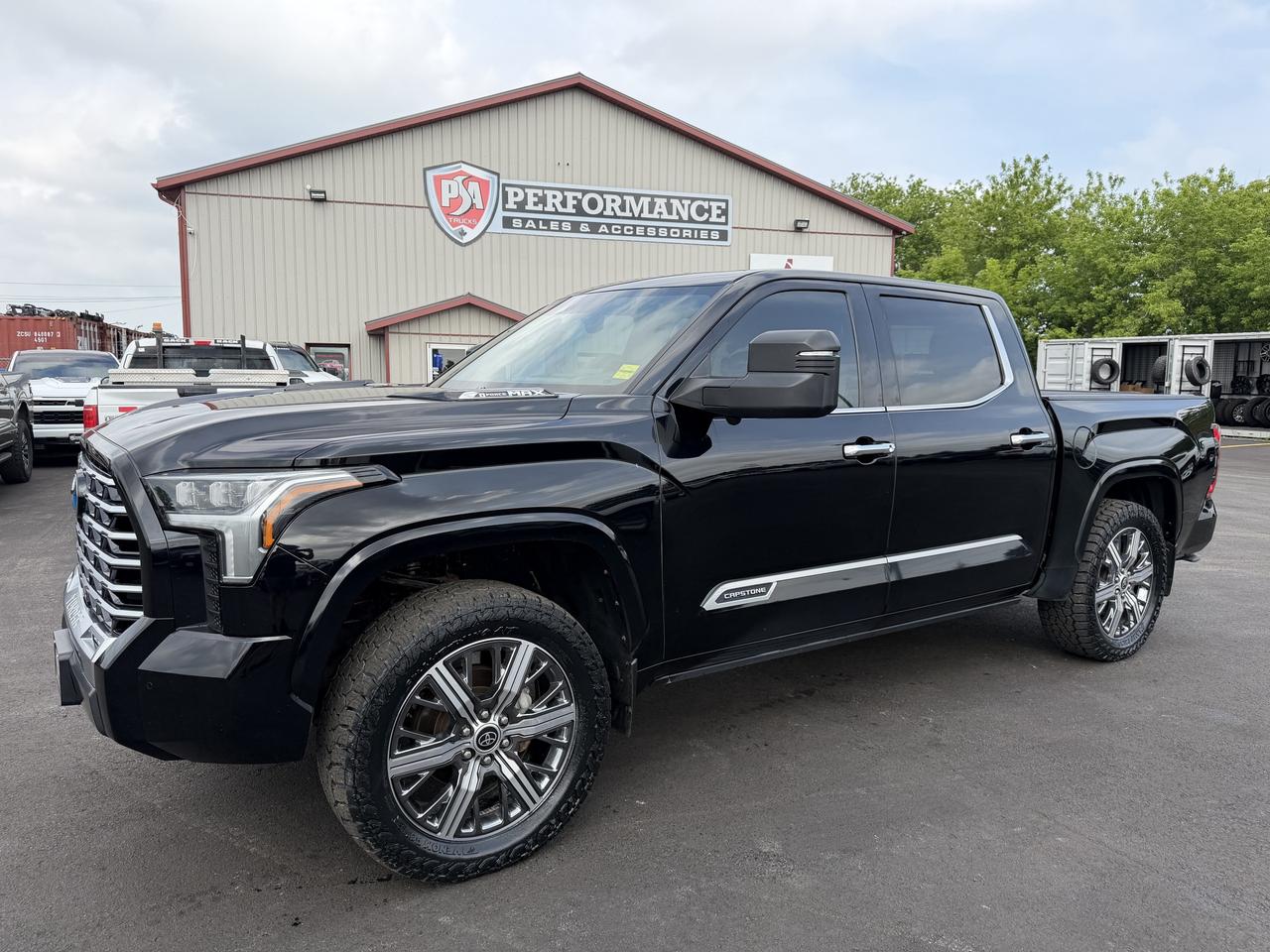 2022 Toyota Tundra 4x4 Crewmax Capstone Hybrid Photo