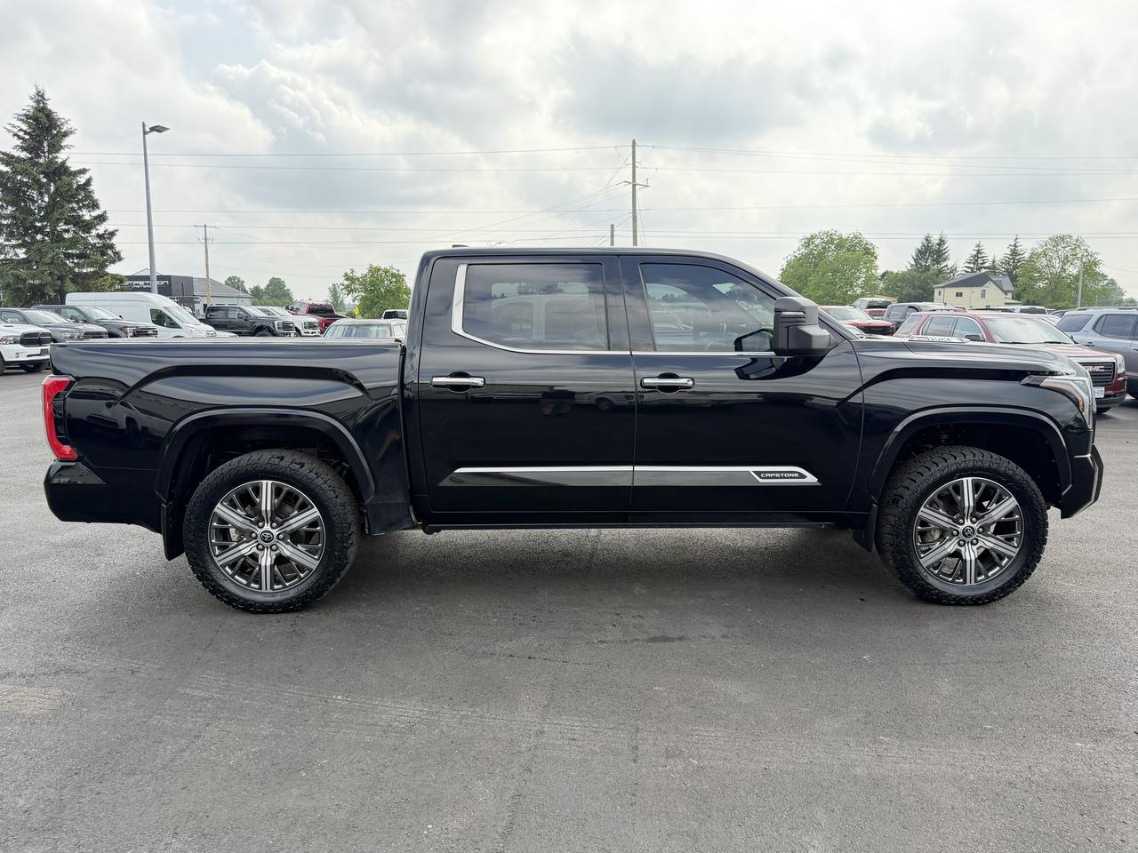 2022 Toyota Tundra 4x4 Crewmax Capstone Hybrid Photo