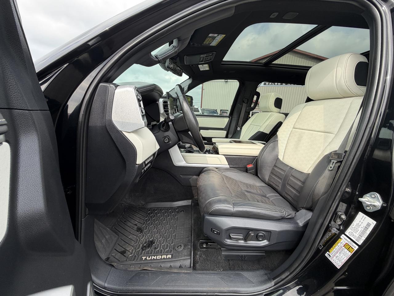 2022 Toyota Tundra 4x4 Crewmax Capstone Hybrid Photo