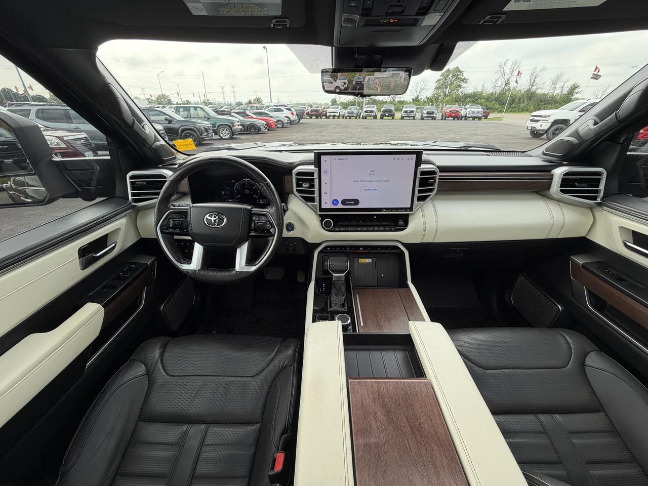 2022 Toyota Tundra 4x4 Crewmax Capstone Hybrid Photo