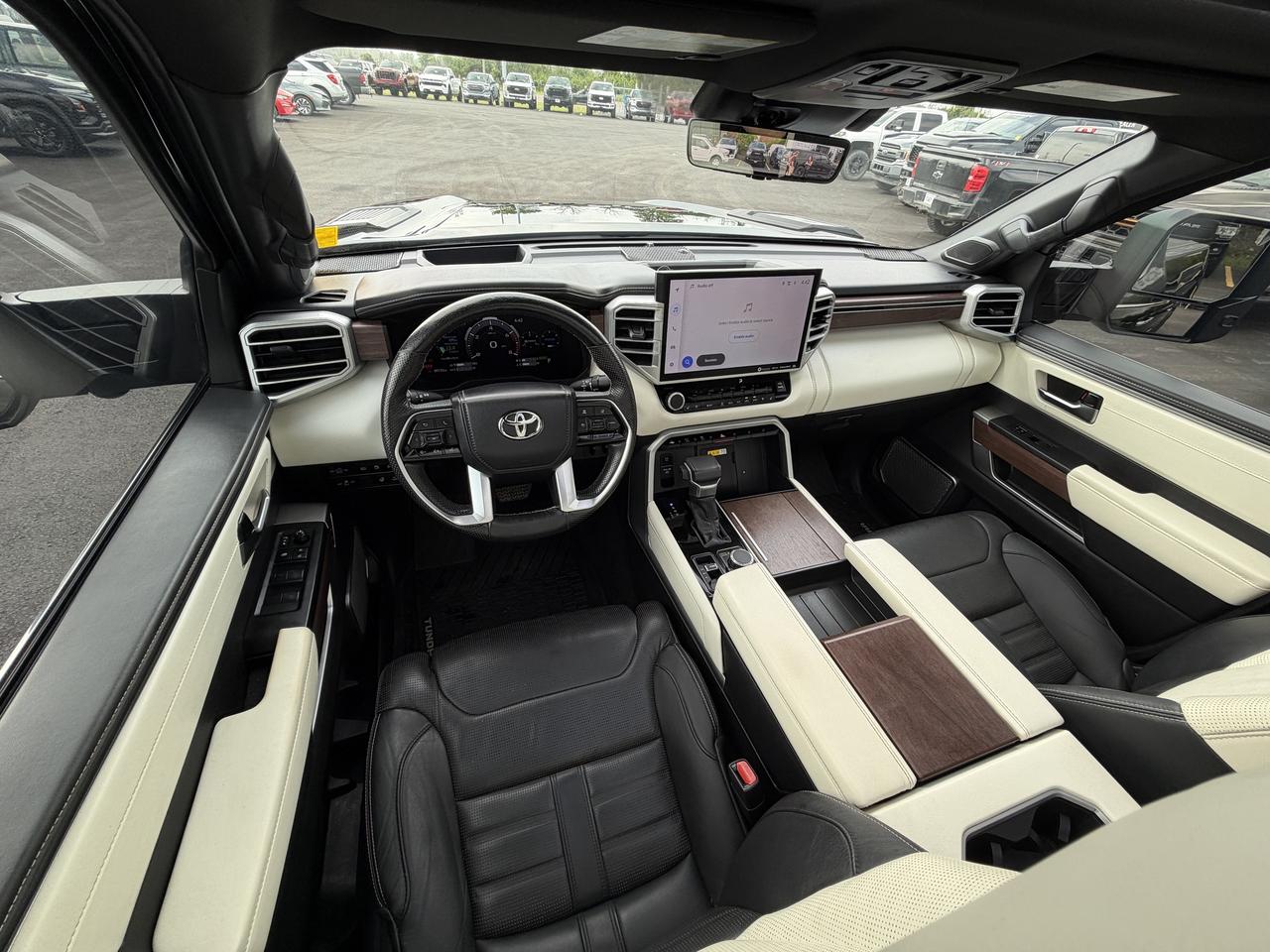 2022 Toyota Tundra 4x4 Crewmax Capstone Hybrid Photo