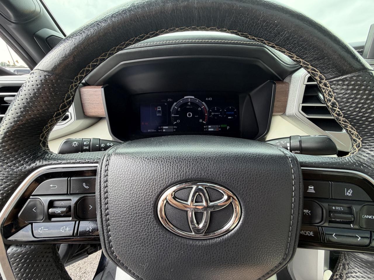 2022 Toyota Tundra 4x4 Crewmax Capstone Hybrid Photo