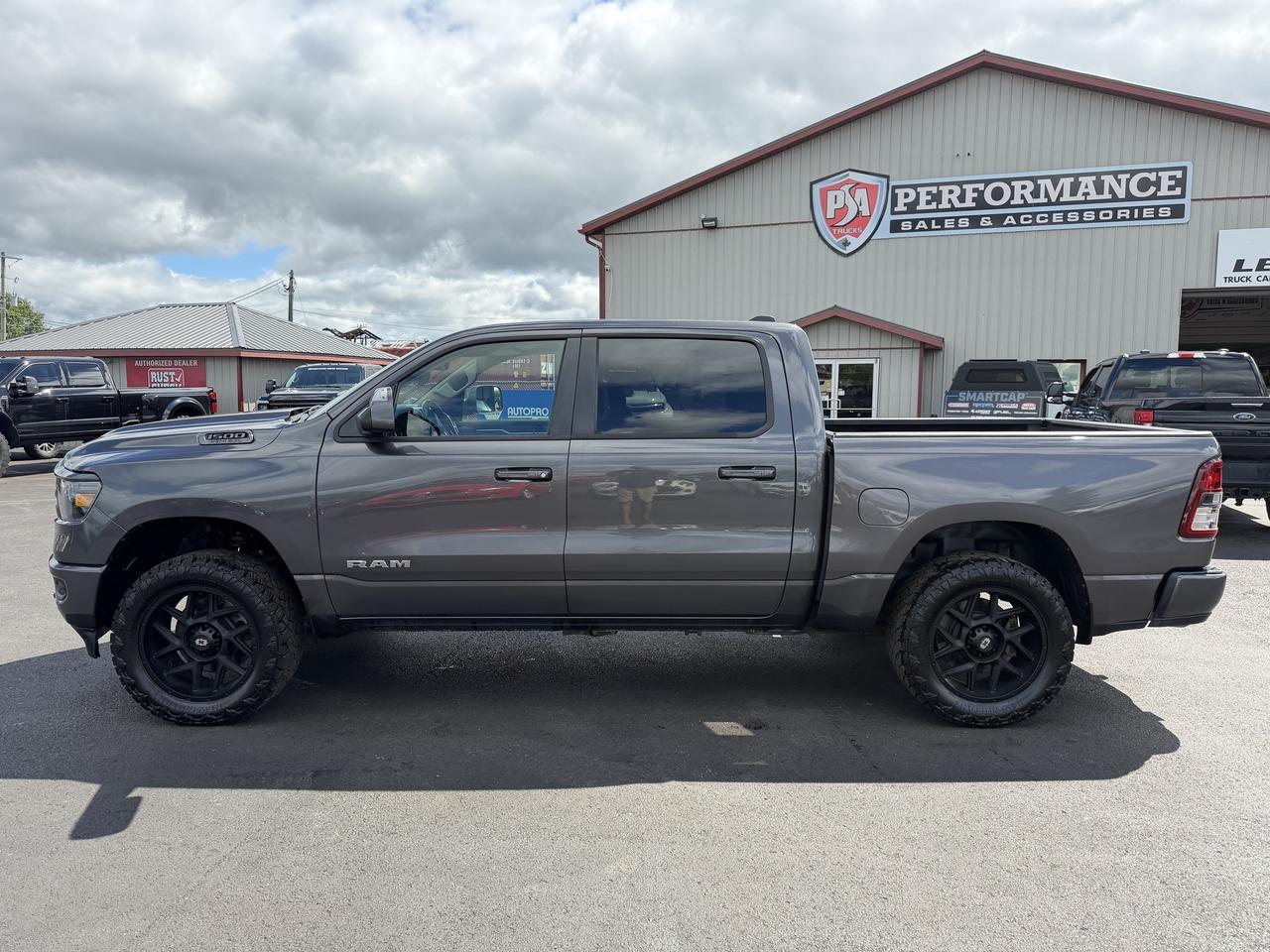 2019 RAM 1500 Big Horn 4x4 Crew Cab 5'7  Box Photo