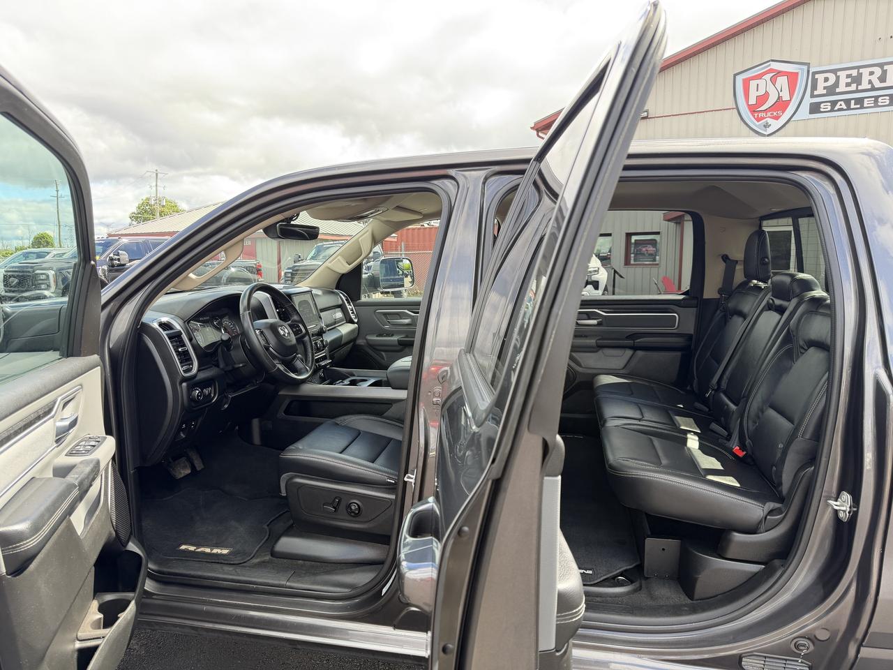 2019 RAM 1500 Big Horn 4x4 Crew Cab 5'7  Box Photo