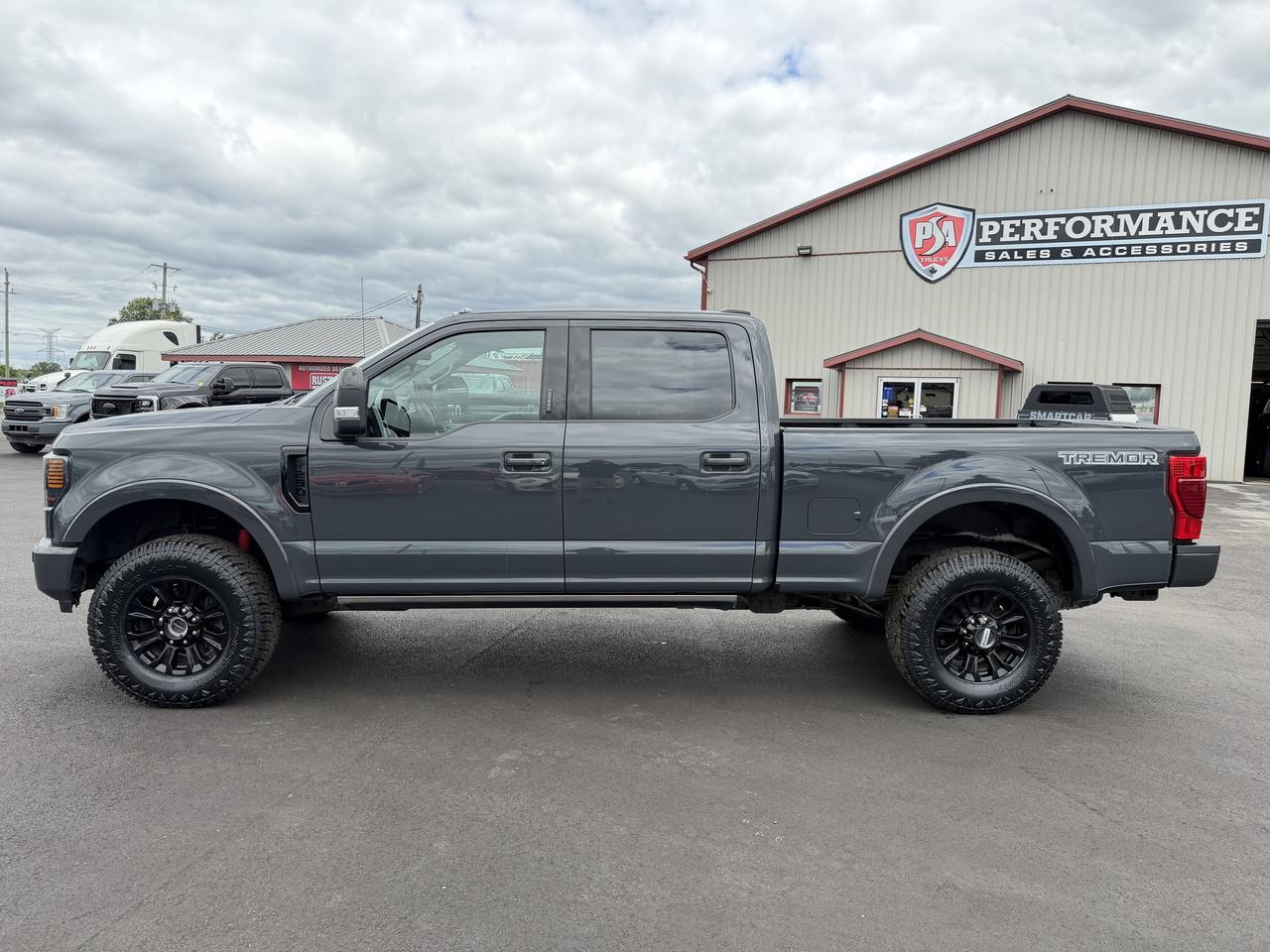2021 Ford F-250 Lariat 4WD Crew Cab 6.75' Box Photo