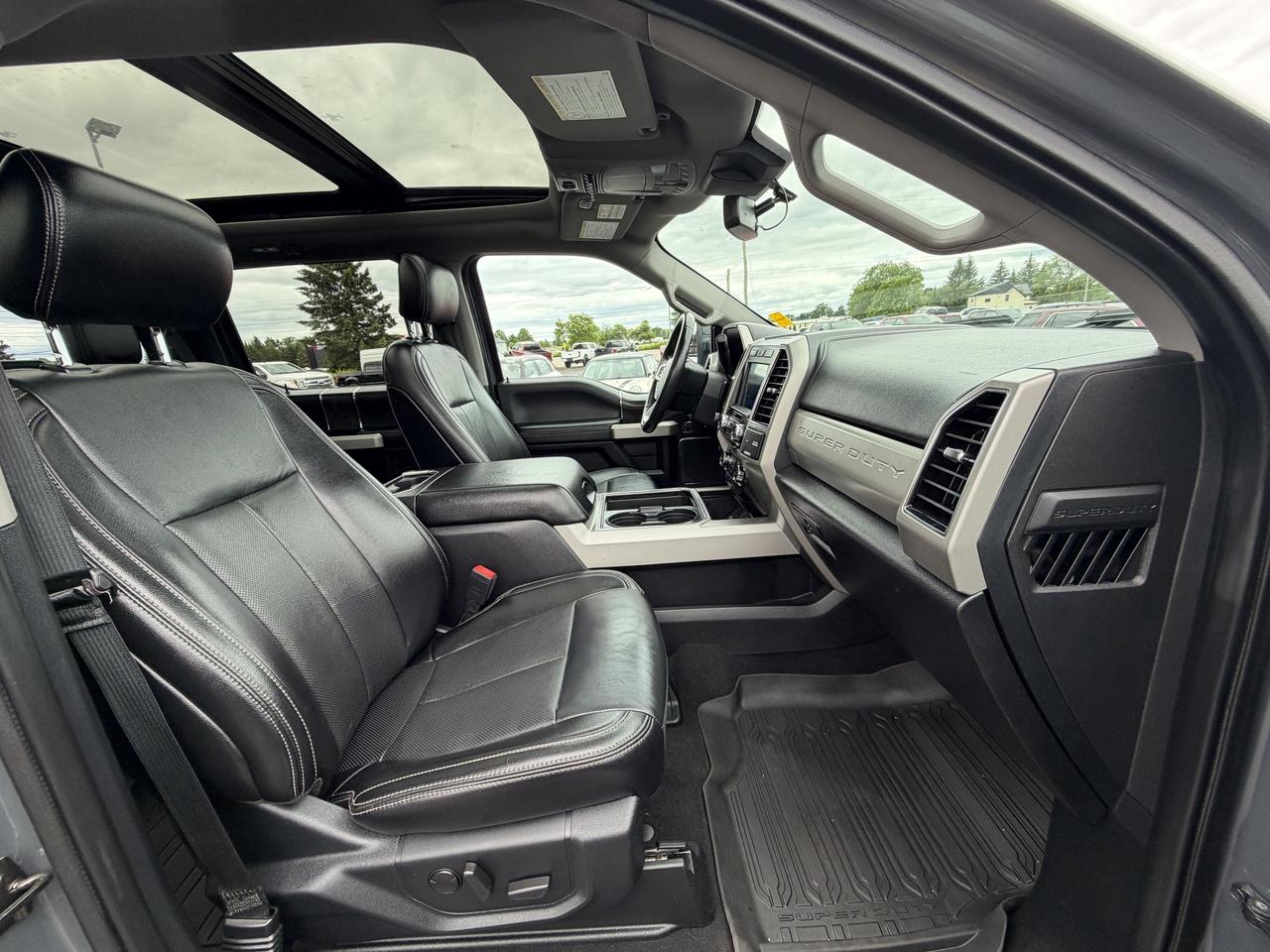 2021 Ford F-250 Lariat 4WD Crew Cab 6.75' Box Photo