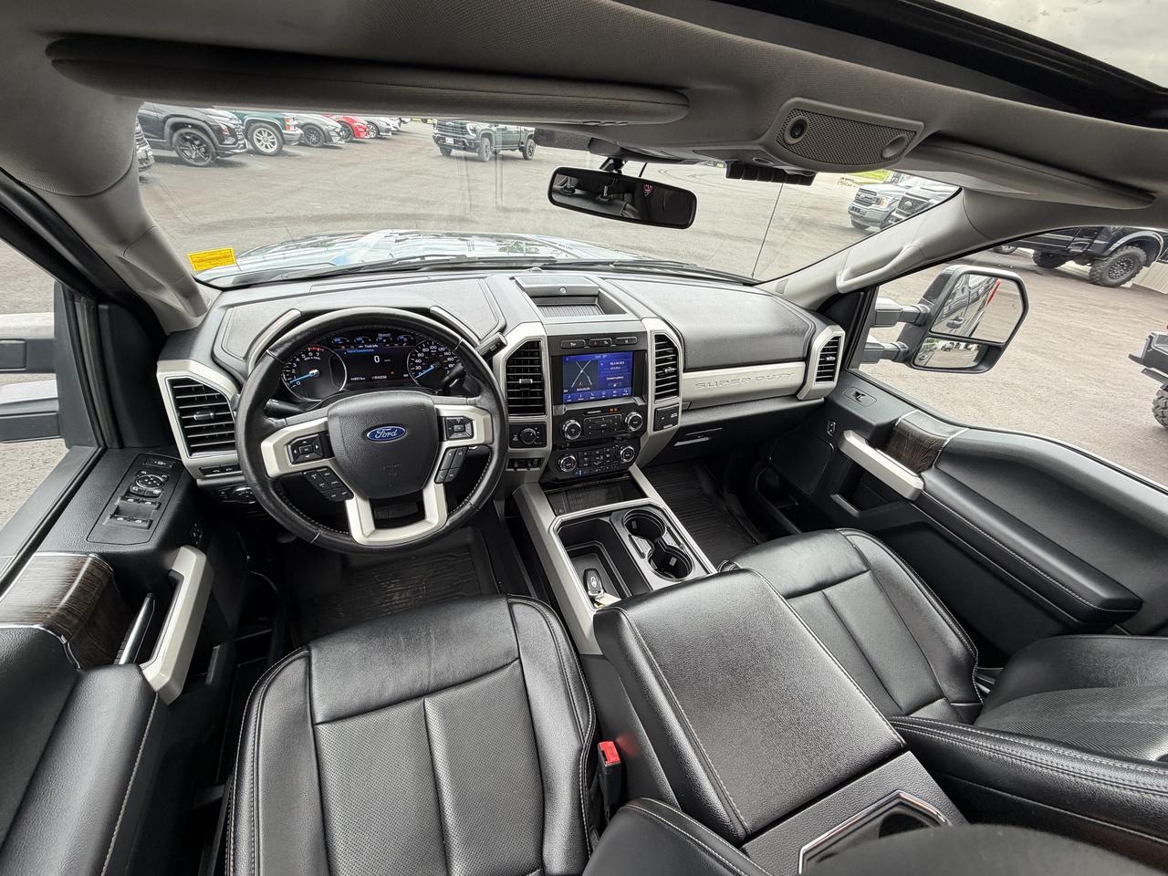 2021 Ford F-250 Lariat 4WD Crew Cab 6.75' Box Photo