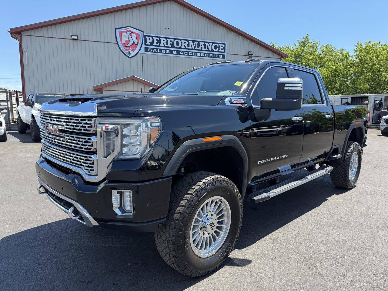2023 GMC SIERRA 2500HD 4WD Crew Cab 159  Denali Photo0