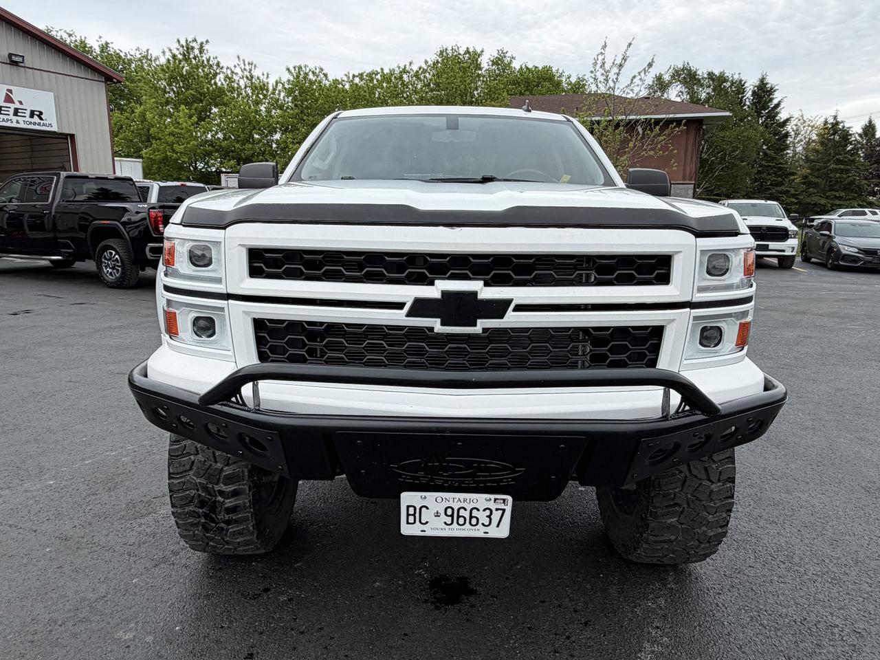 2014 Chevrolet Silverado 1500 4WD Crew Cab Short Box LT w-1LT Photo