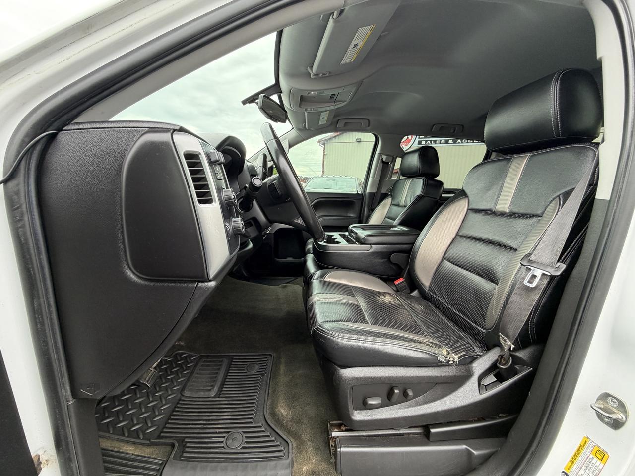 2014 Chevrolet Silverado 1500 4WD Crew Cab Short Box LT w-1LT Photo