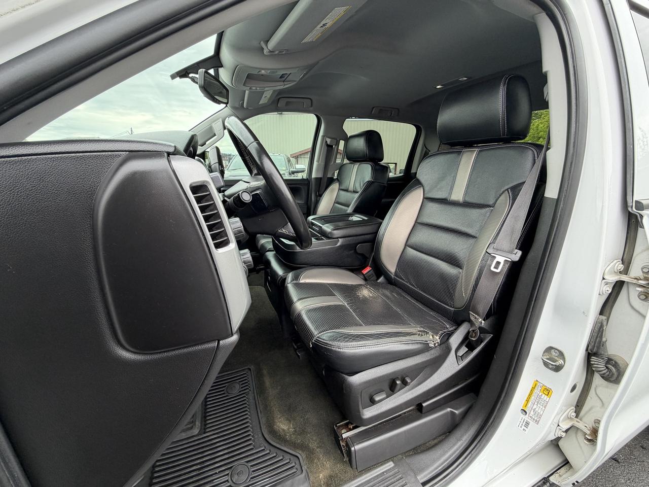2014 Chevrolet Silverado 1500 4WD Crew Cab Short Box LT w-1LT Photo