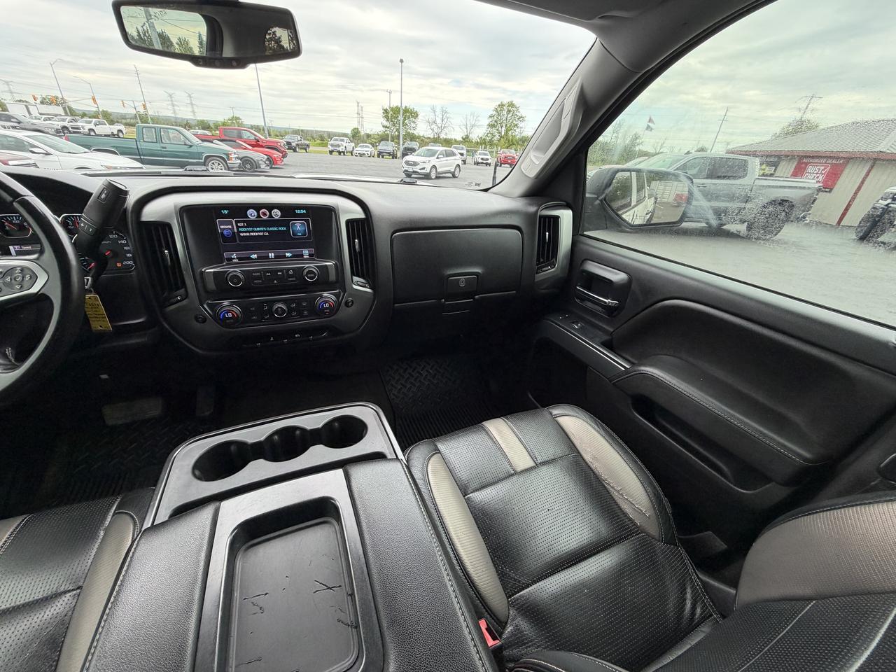 2014 Chevrolet Silverado 1500 4WD Crew Cab Short Box LT w-1LT Photo