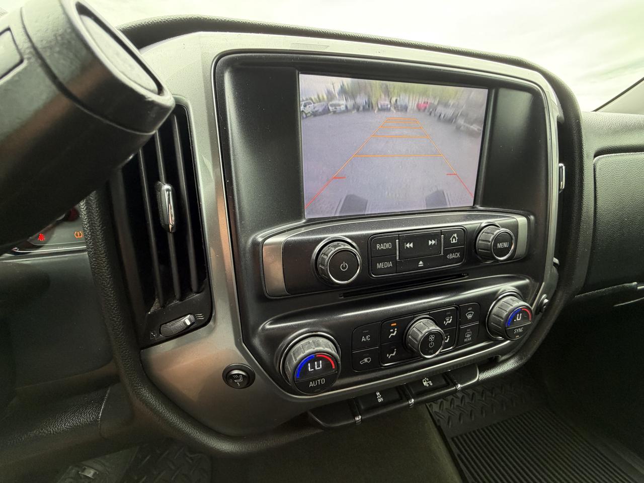 2014 Chevrolet Silverado 1500 4WD Crew Cab Short Box LT w-1LT Photo