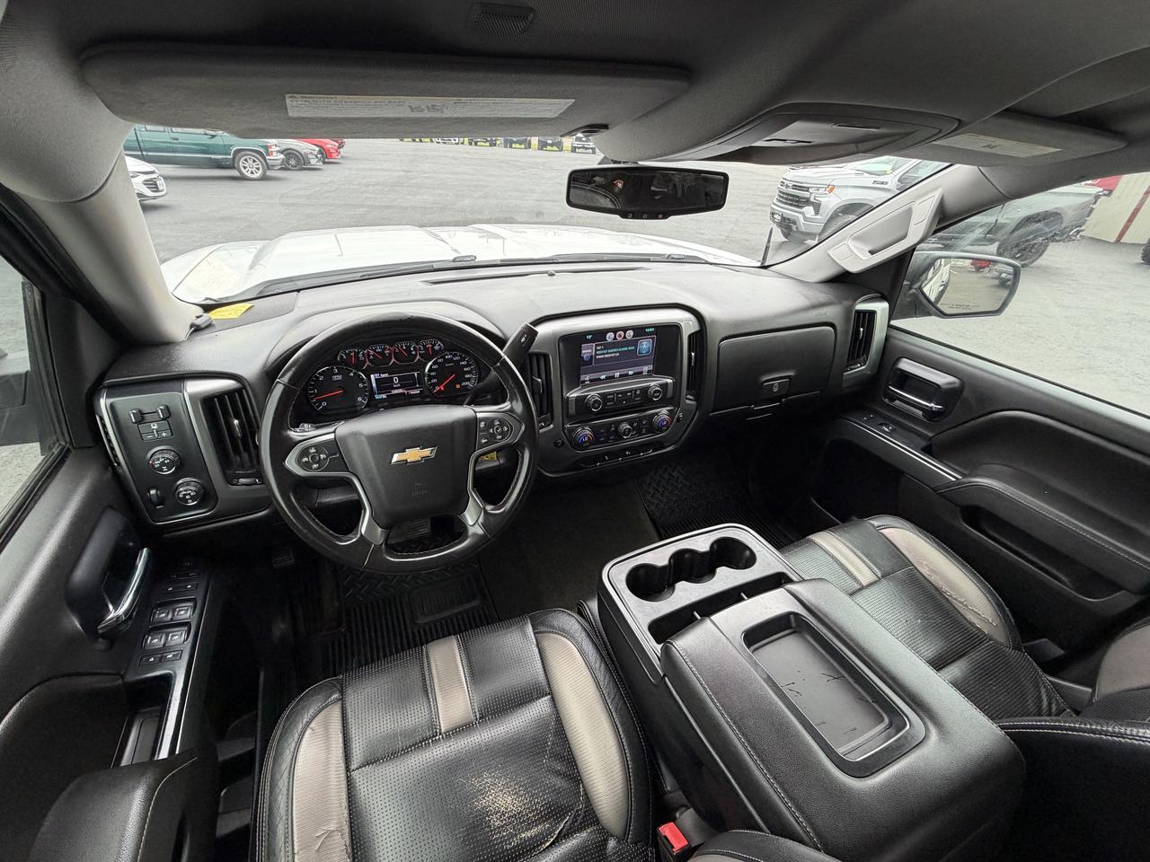 2014 Chevrolet Silverado 1500 4WD Crew Cab Short Box LT w-1LT Photo