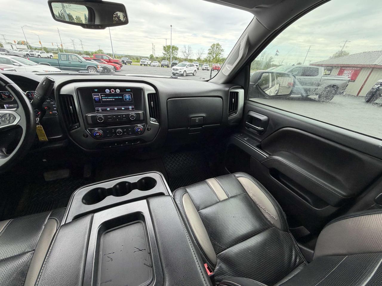 2014 Chevrolet Silverado 1500 4WD Crew Cab Short Box LT w-1LT Photo