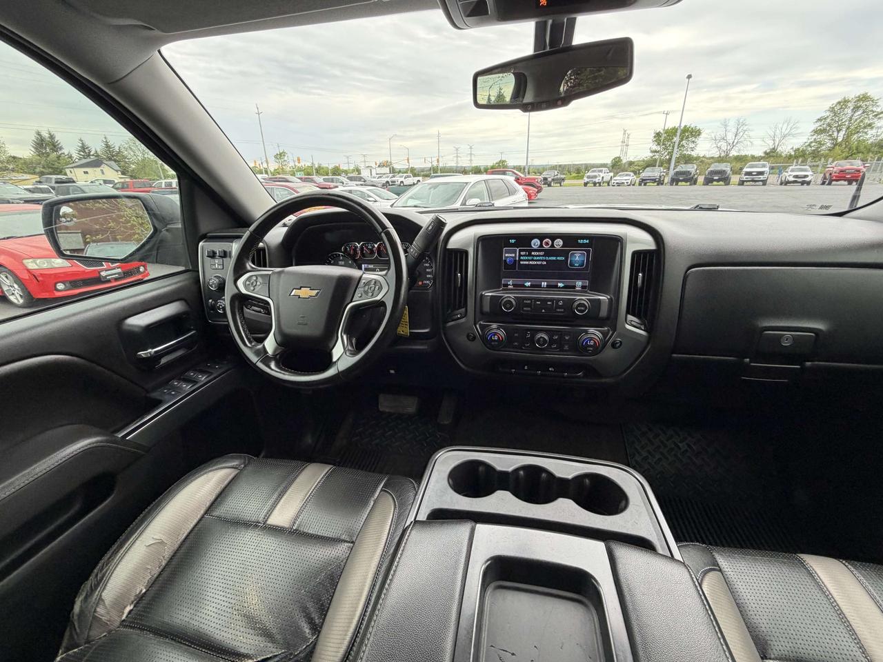 2014 Chevrolet Silverado 1500 4WD Crew Cab Short Box LT w-1LT Photo
