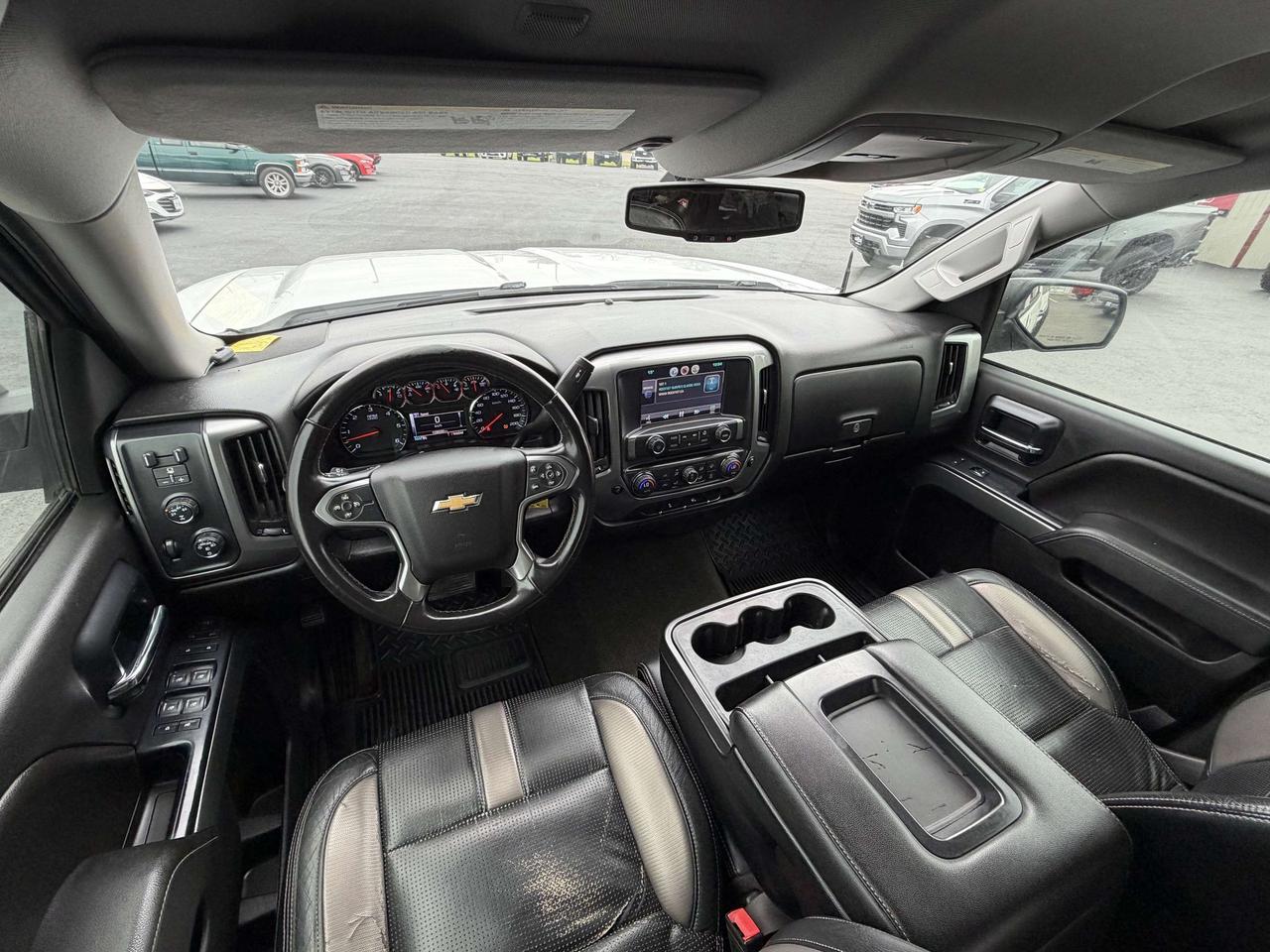 2014 Chevrolet Silverado 1500 4WD Crew Cab Short Box LT w-1LT Photo