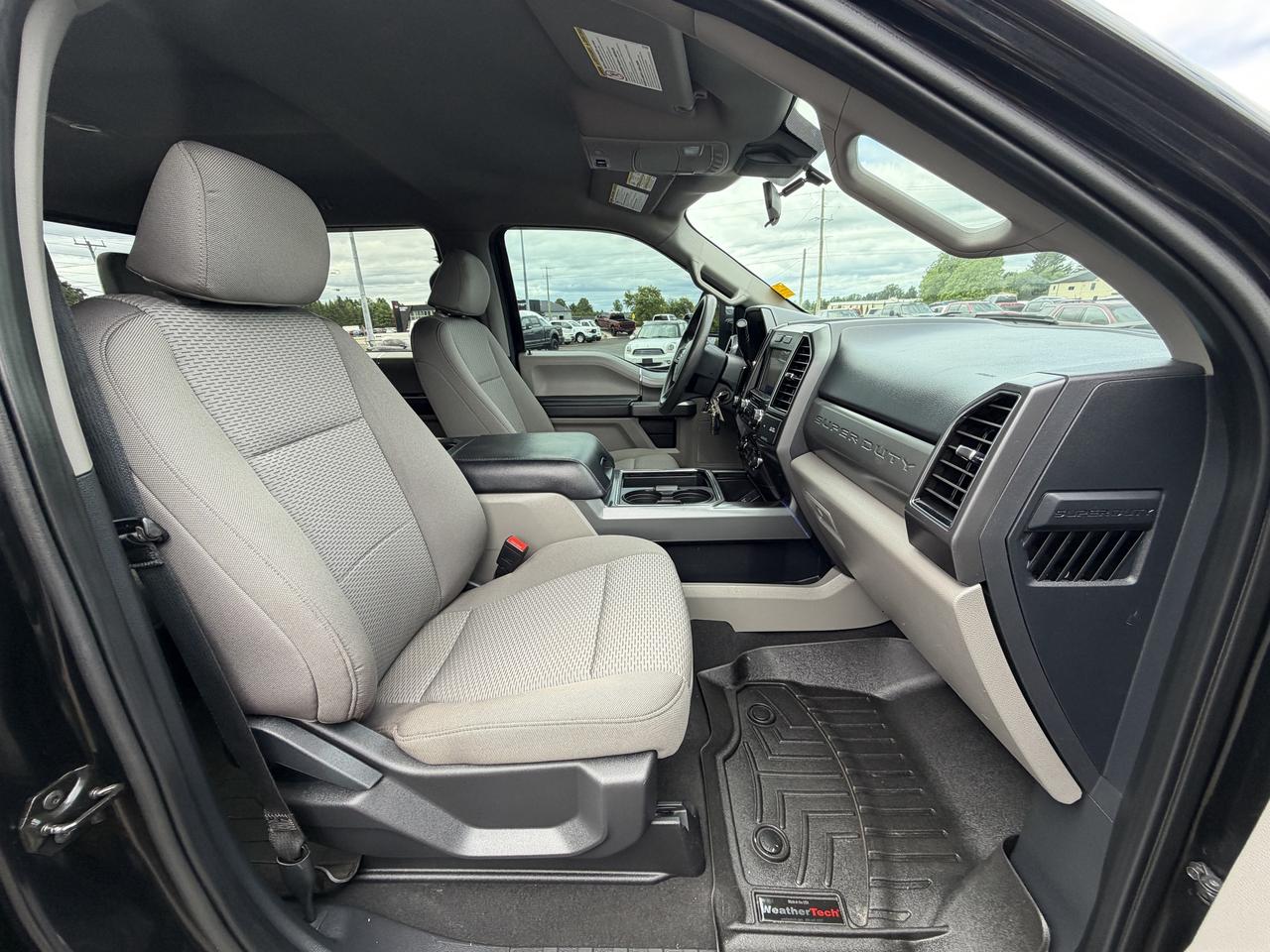 2022 Ford F-250 XLT 4WD Photo