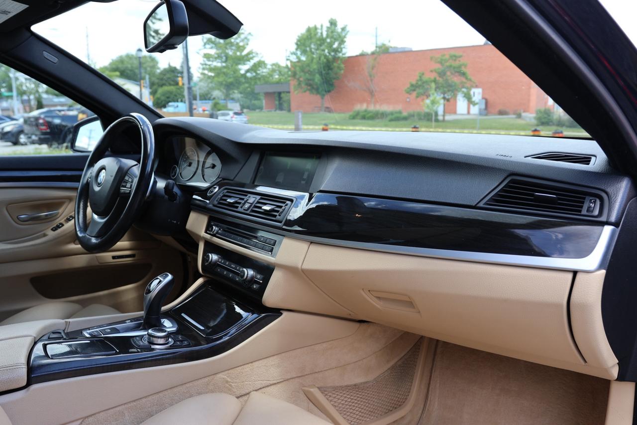 2011 BMW 5 Series 535i xDRIVE-AWD/NAV/PARKING SNSR/BRAKE HOLD/LEATHE Photo