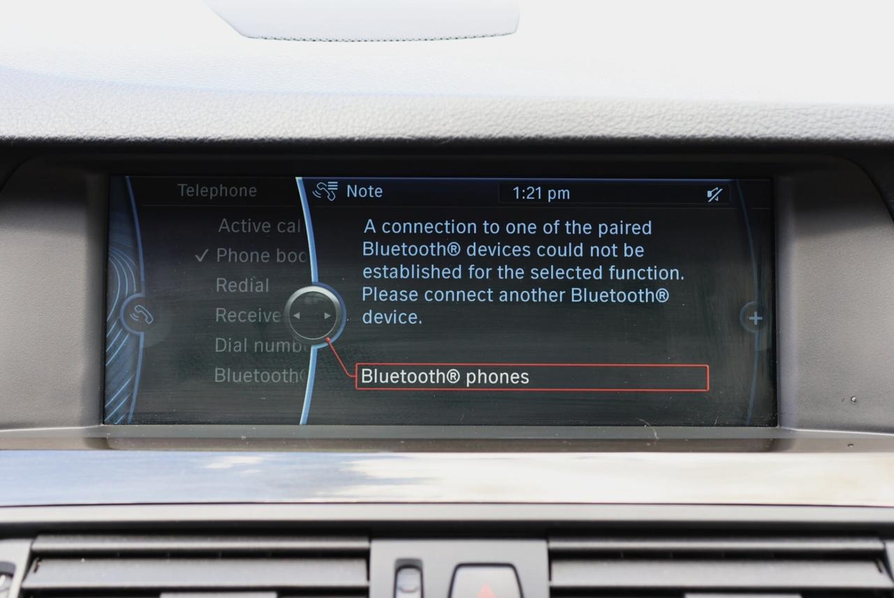 2011 BMW 5 Series 535i xDRIVE-AWD/NAV/PARKING SNSR/BRAKE HOLD/LEATHE Photo