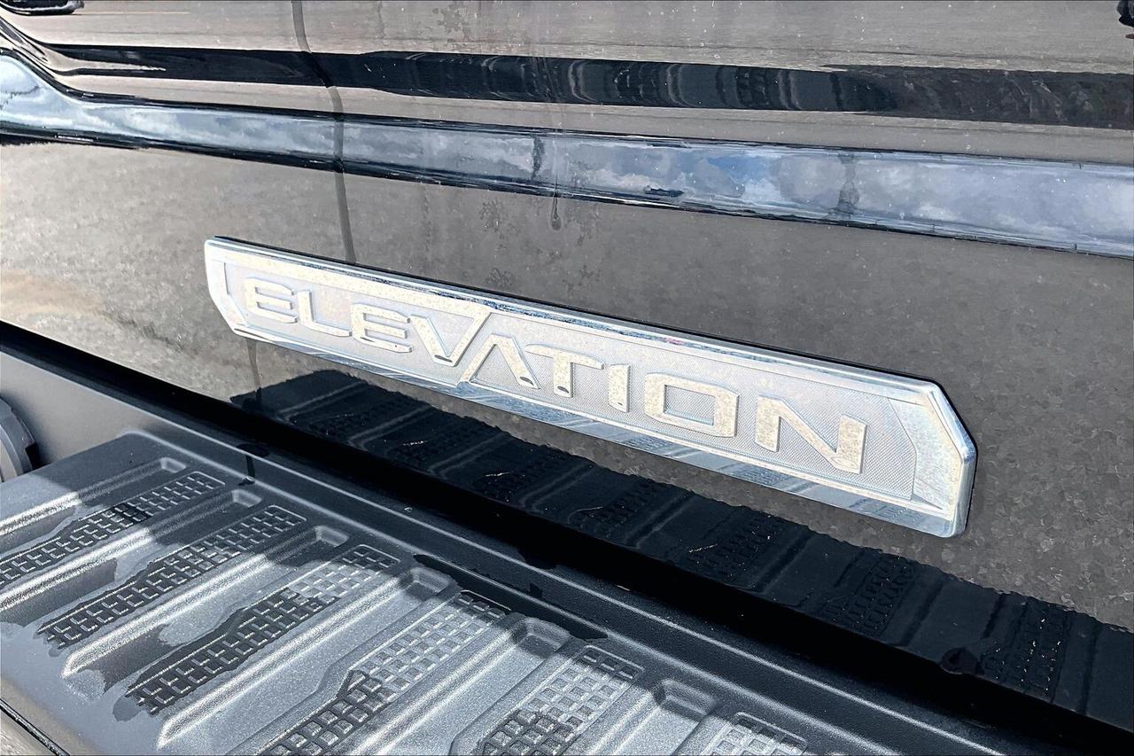 2022 GMC Sierra 1500 ELEVATION 4WD   CLEAN CARFAX   1 OWNER   BEDLINER Photo