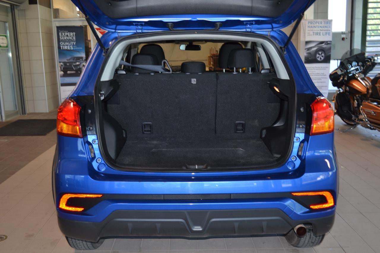 2019 Mitsubishi RVR SE Photo