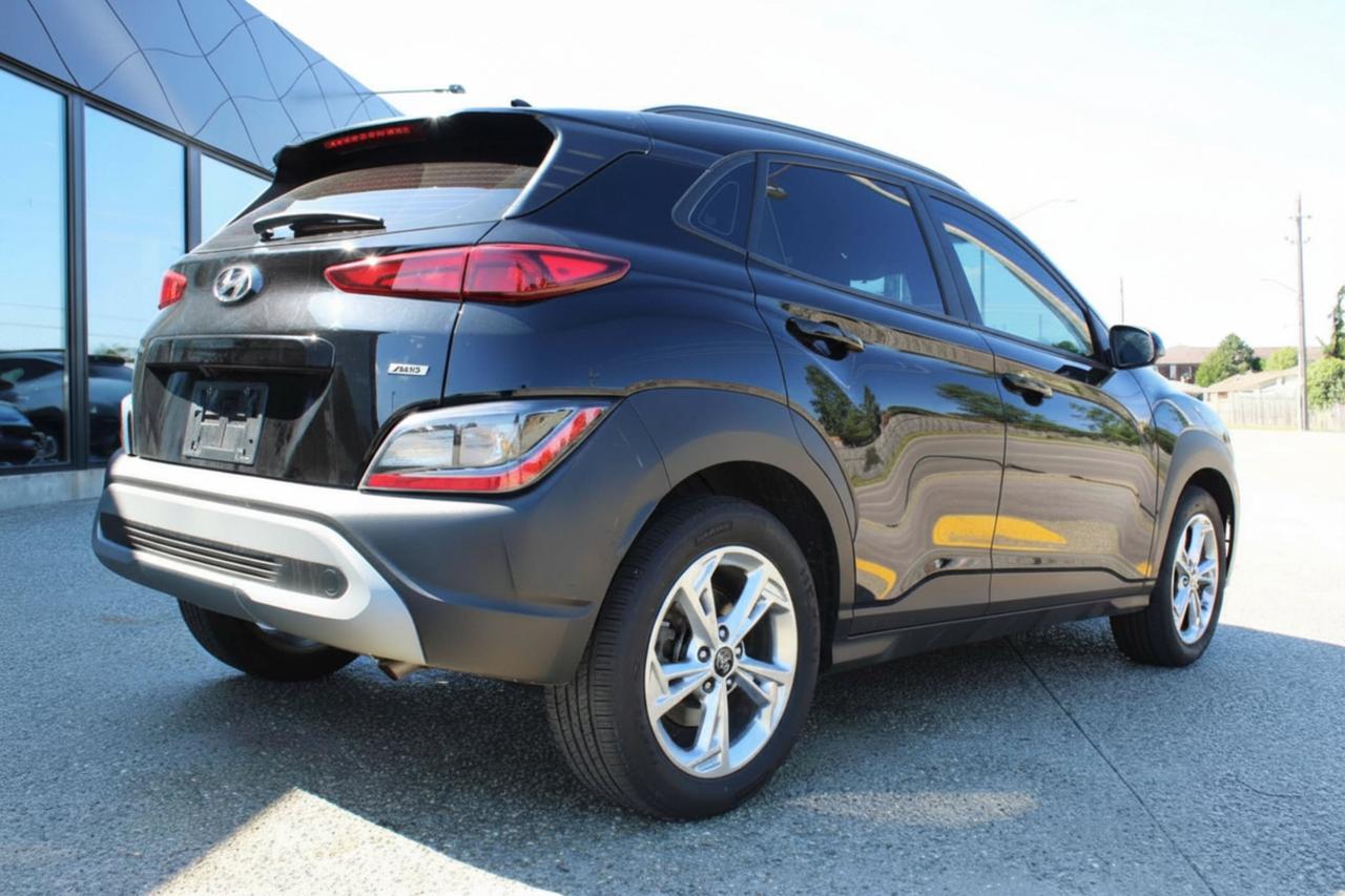 2022 Hyundai KONA Preferred Photo
