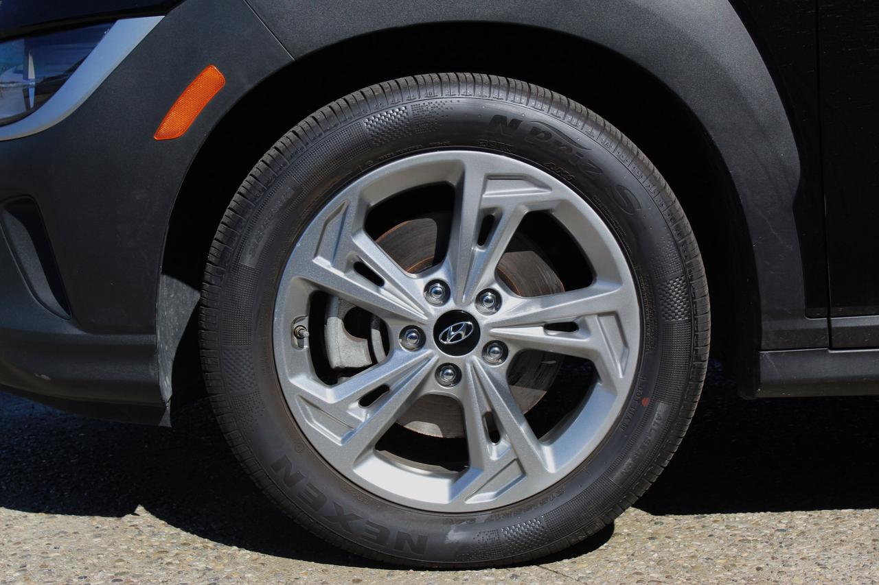 2022 Hyundai KONA Preferred Photo