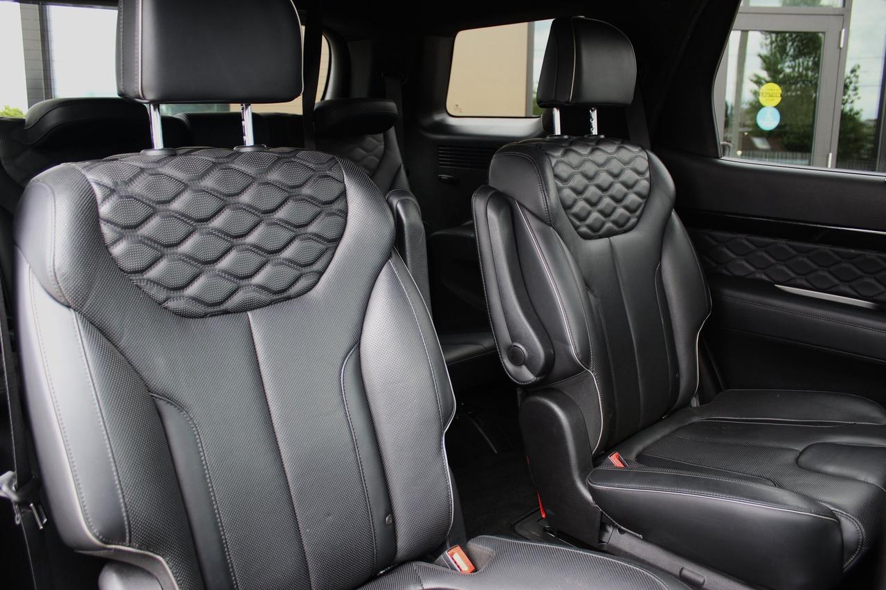 2021 Hyundai PALISADE Ultimate Calligraphy 7-Passenger AWD Photo