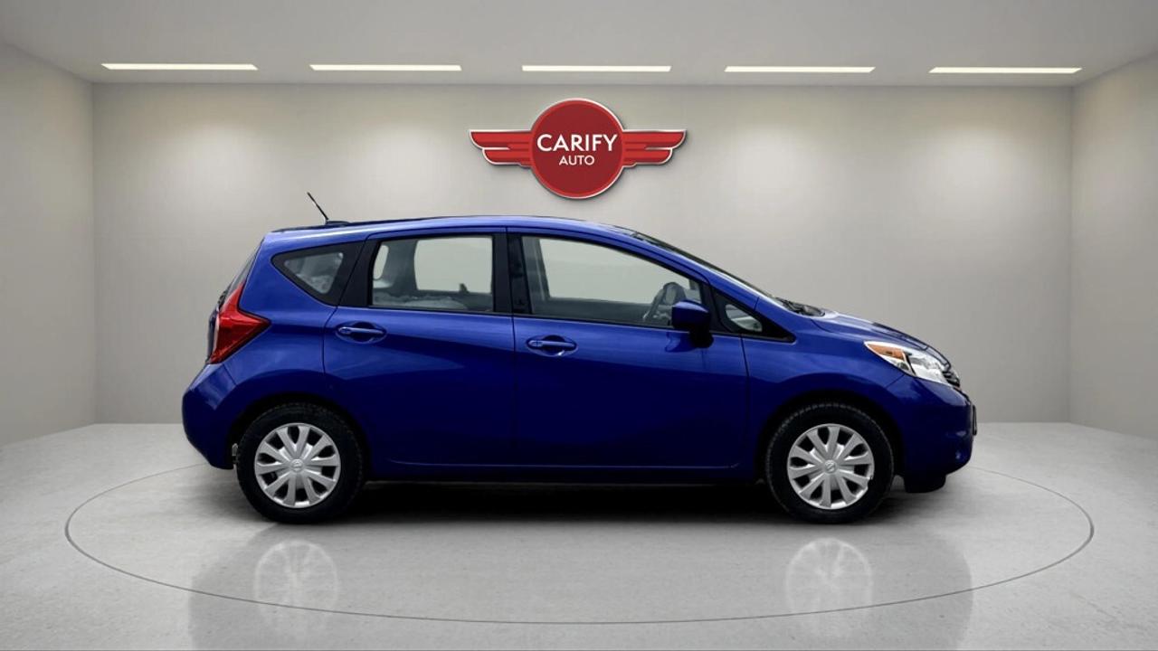 2016 Nissan Versa Note SV Photo