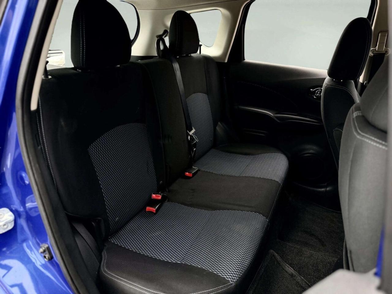 2016 Nissan Versa Note SV Photo
