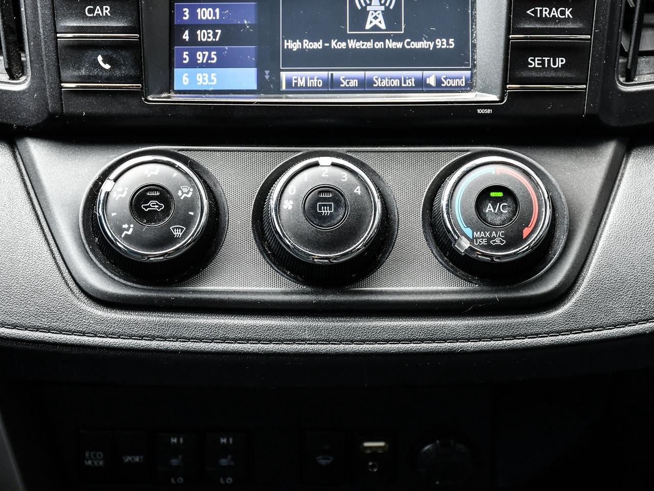2017 Toyota RAV4 LE   AWD   ASIS   22 SERVICE RECORDS   BLUETOOTH Photo