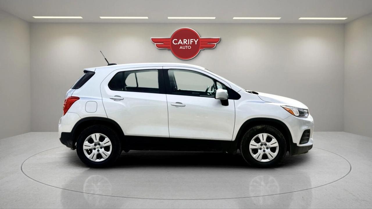 2017 Chevrolet Trax LS Photo3