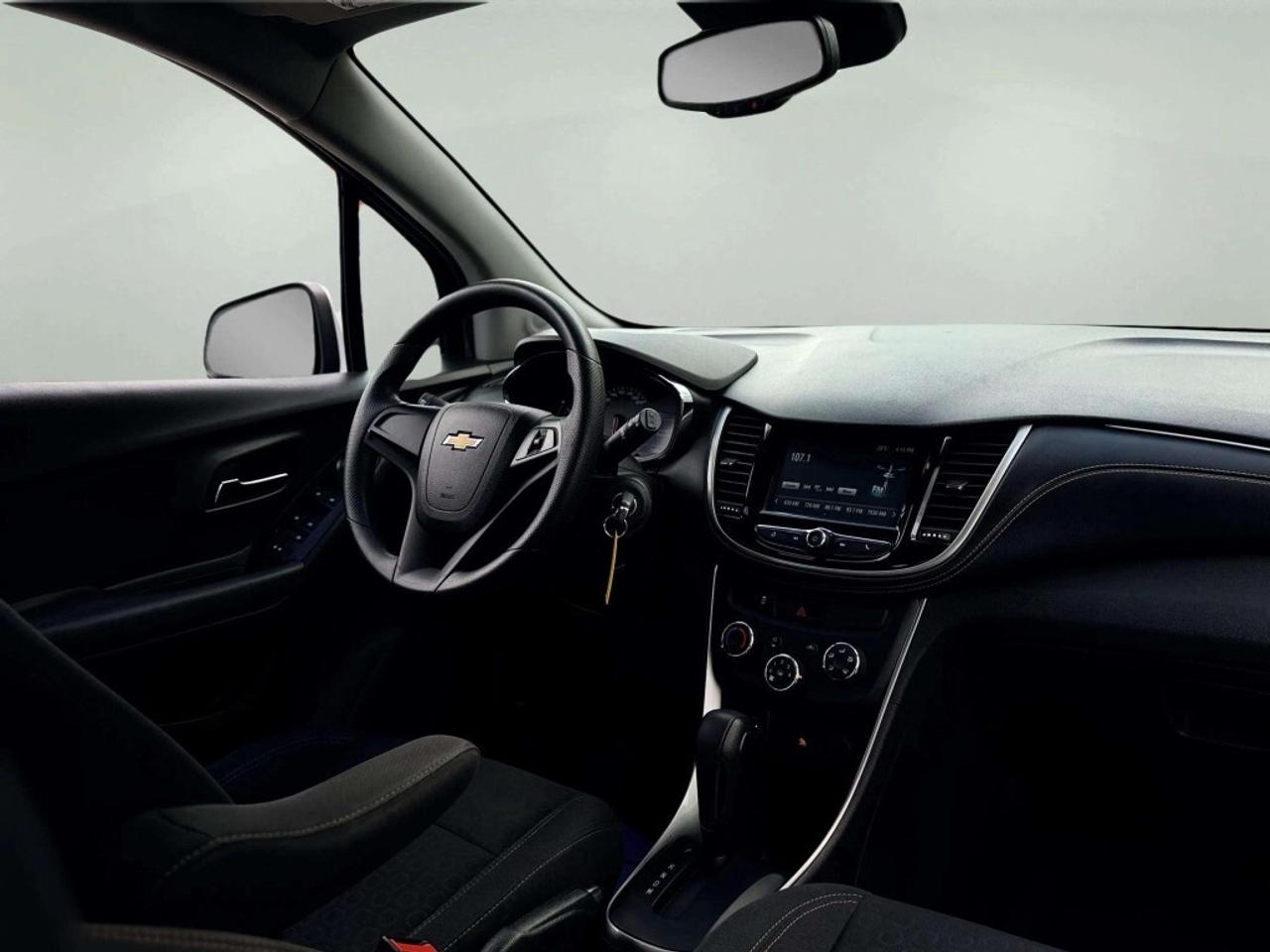 2017 Chevrolet Trax LS Photo