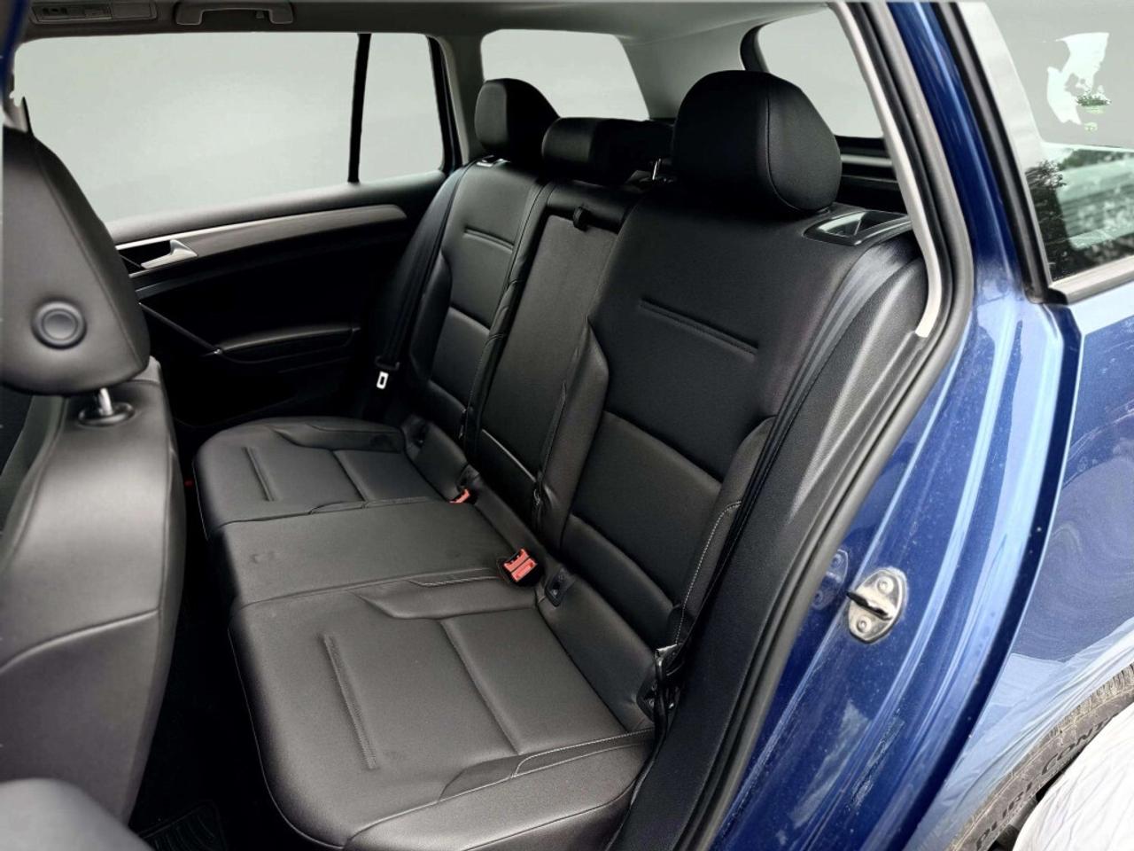 2015 Volkswagen Golf SportWagen Auto 1.8 TSI Highline Photo