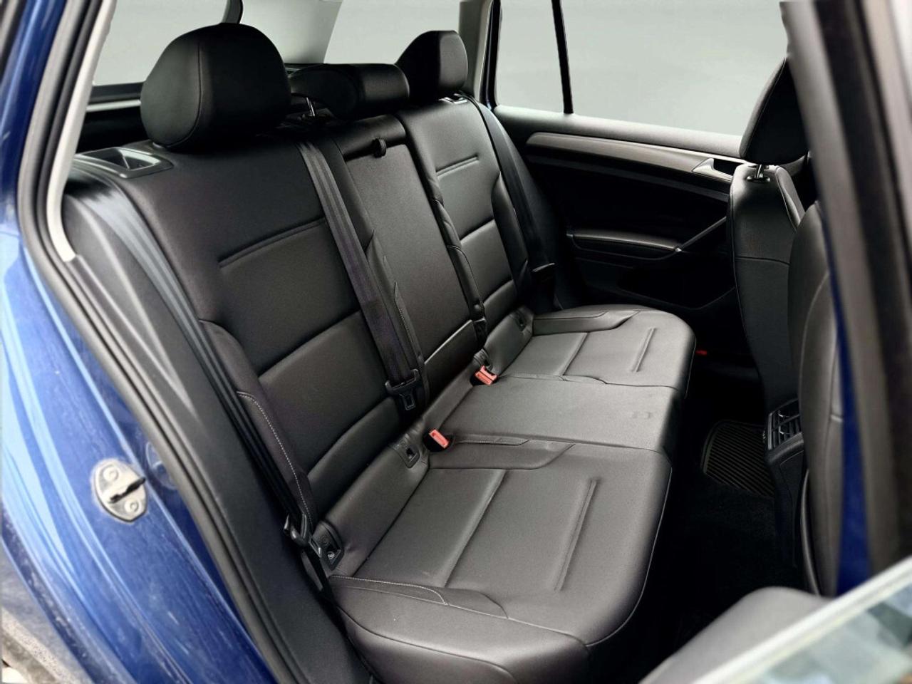 2015 Volkswagen Golf SportWagen Auto 1.8 TSI Highline Photo