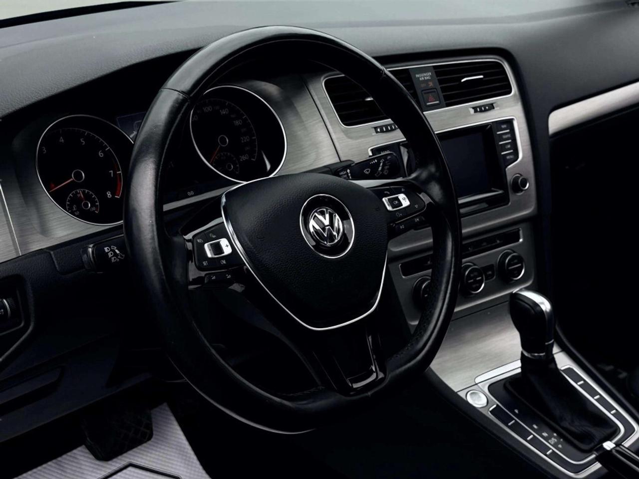 2015 Volkswagen Golf SportWagen Auto 1.8 TSI Highline Photo