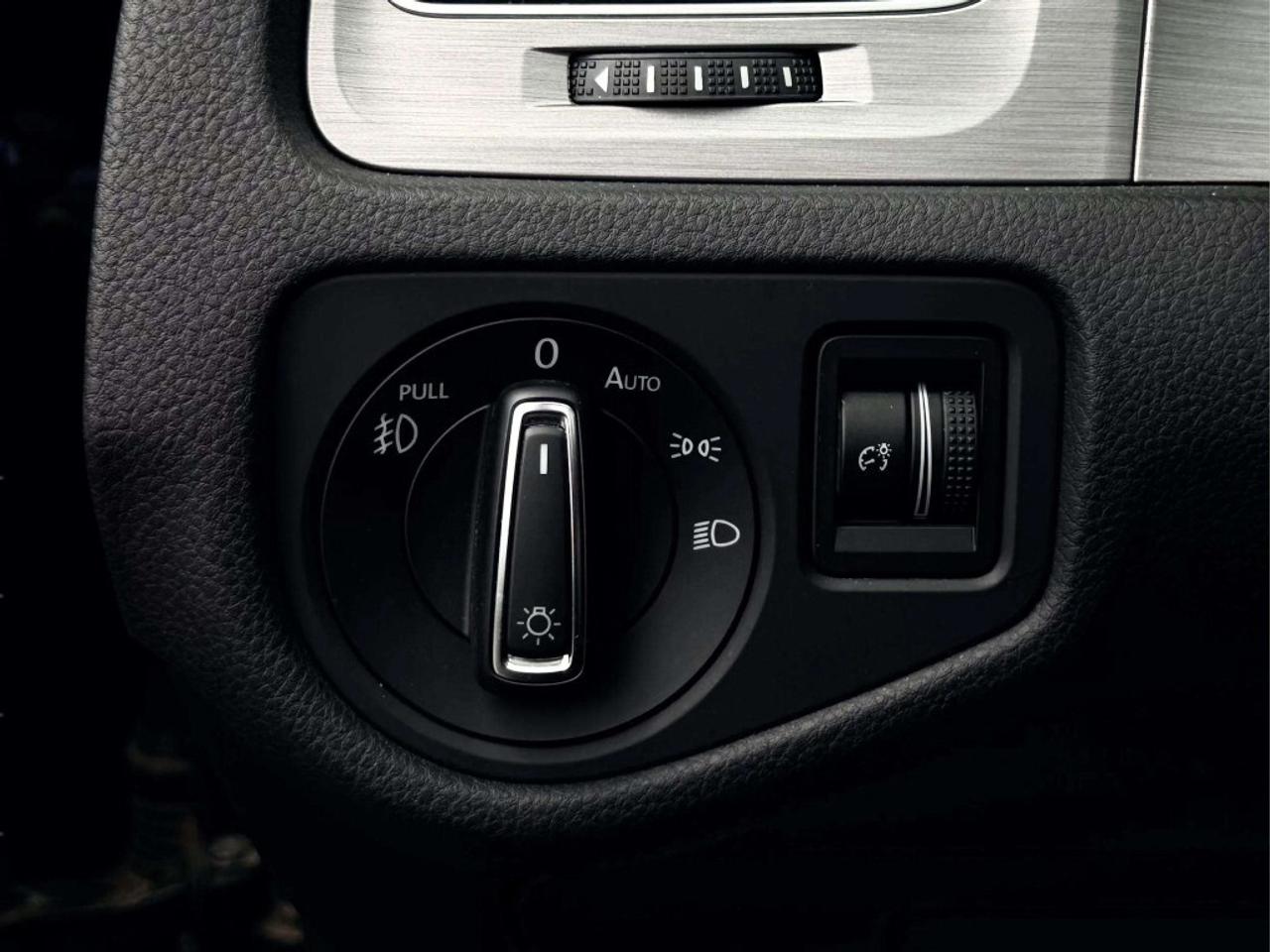 2015 Volkswagen Golf SportWagen Auto 1.8 TSI Highline Photo