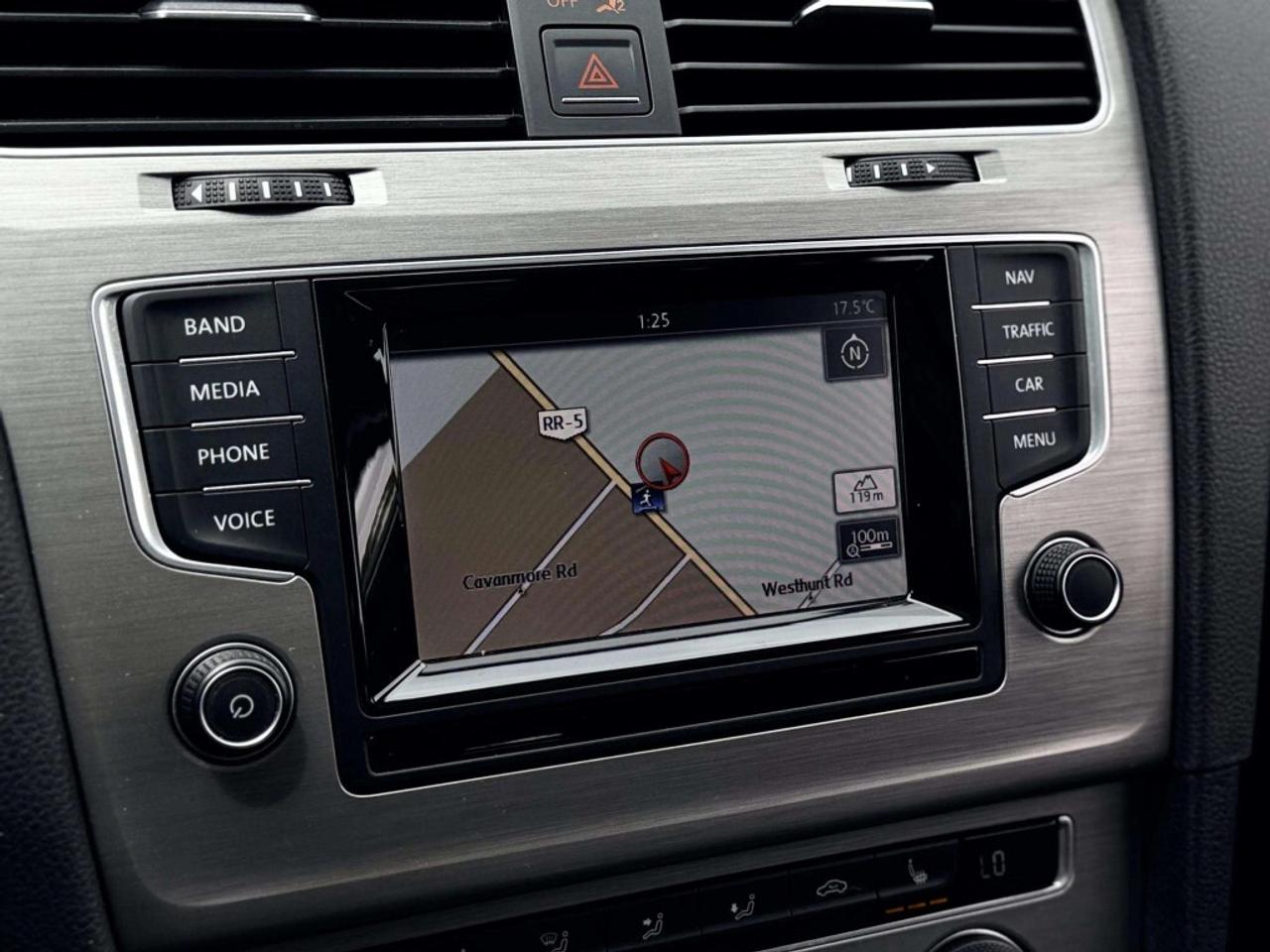 2015 Volkswagen Golf SportWagen Auto 1.8 TSI Highline Photo