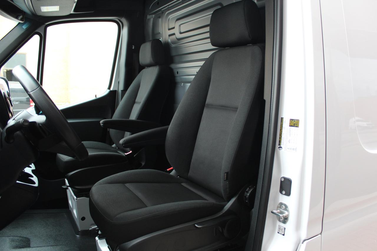 2025 Mercedes-Benz Sprinter Cargo Van 170" FULL SIZE - "H.O DIESEL" Photo