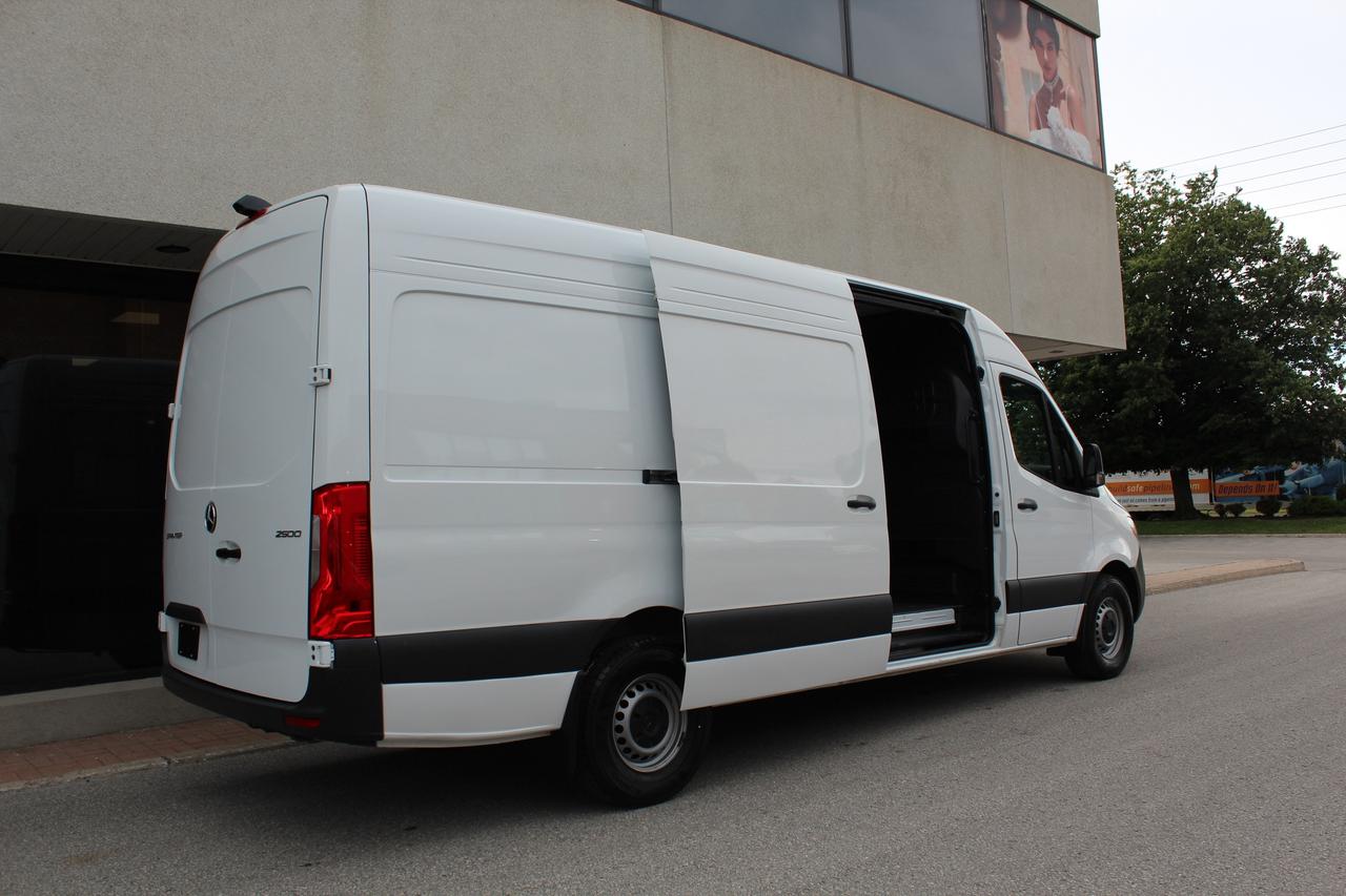 2025 Mercedes-Benz Sprinter Cargo Van 170" FULL SIZE - "H.O DIESEL" Photo