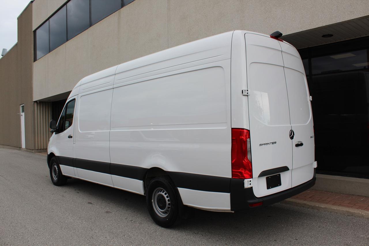 2025 Mercedes-Benz Sprinter Cargo Van 170" FULL SIZE - "H.O DIESEL" Photo