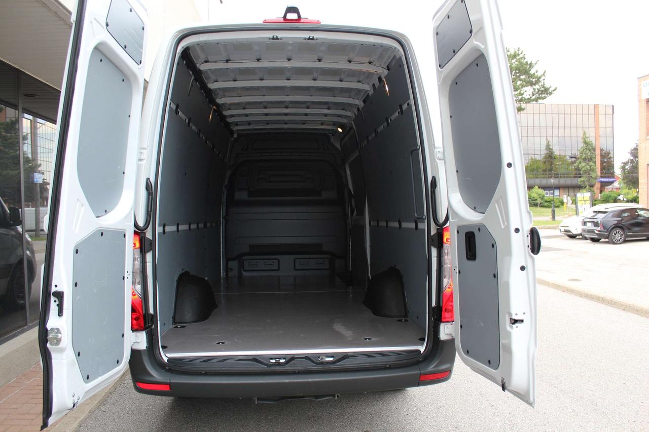 2025 Mercedes-Benz Sprinter 170" FULL SIZE - "H.O DIESEL" Photo