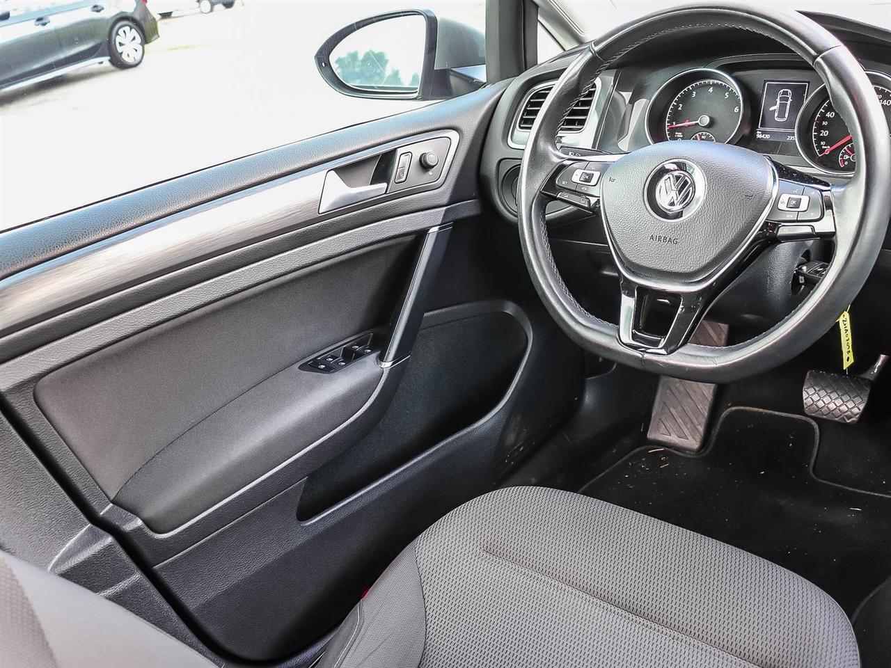 2019 Volkswagen Golf Sportwagen Photo