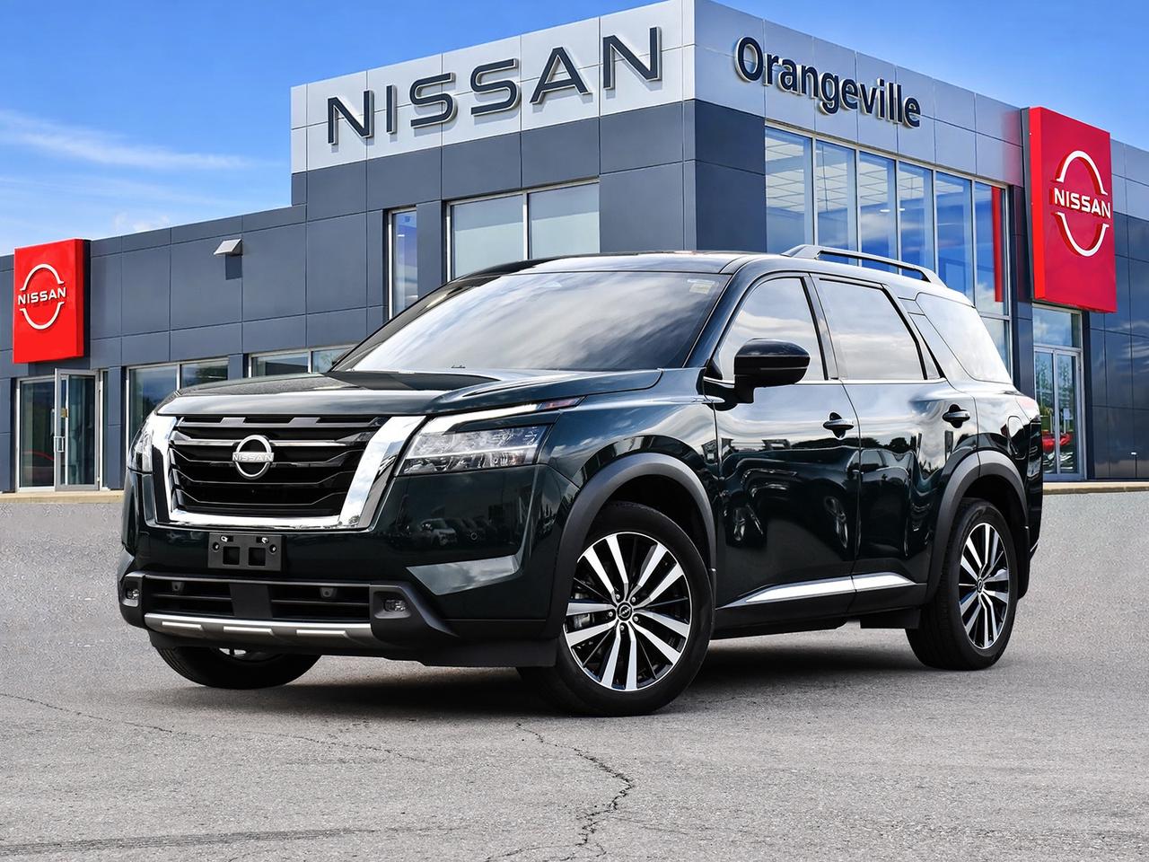 2024 Nissan Pathfinder Platinum  - Certified Photo