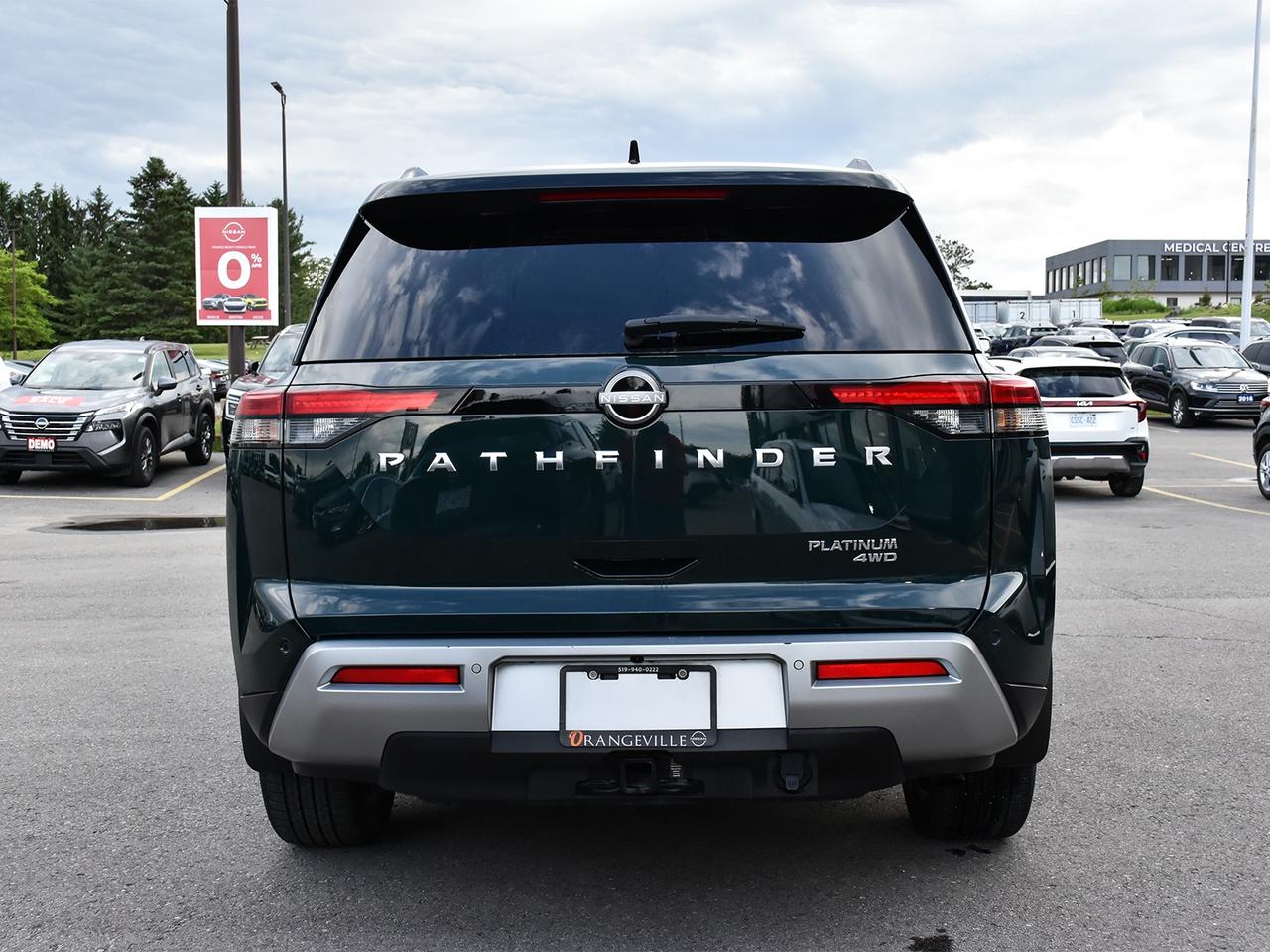 2024 Nissan Pathfinder Platinum  - Certified Photo